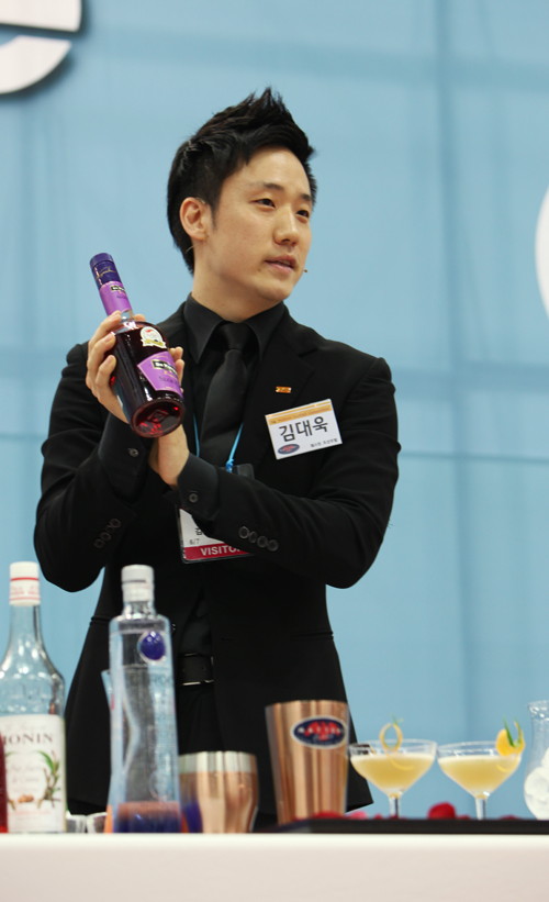 레드 로맨스 Red Romance - 1등김대욱_IMG_1332.jpg